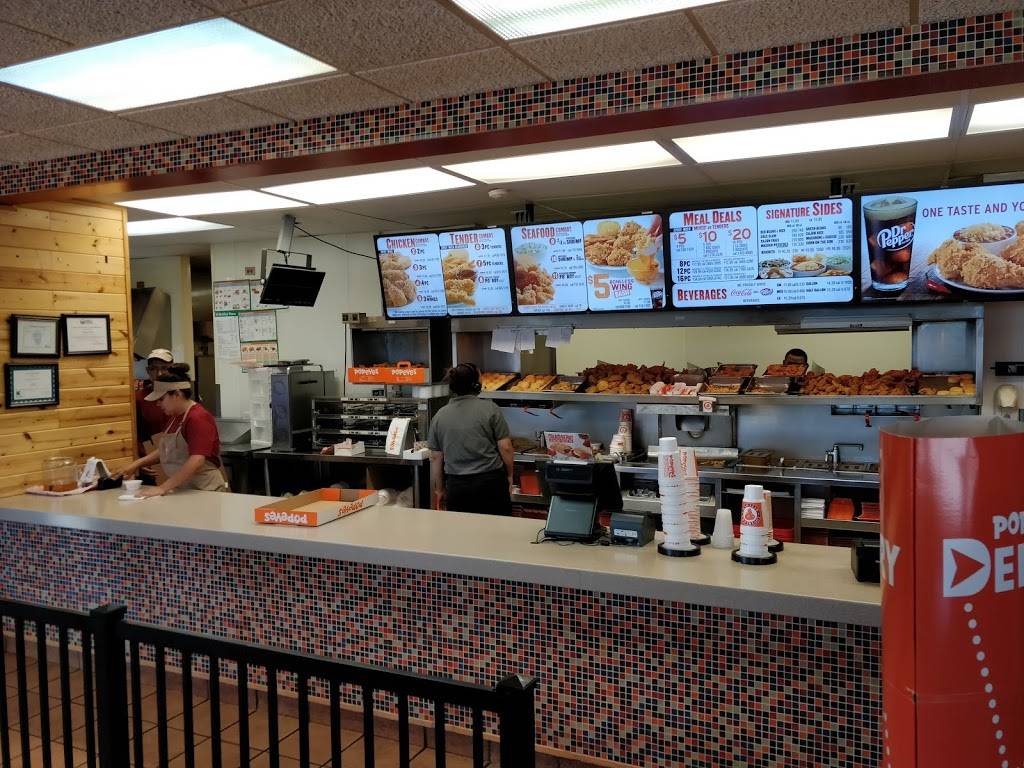 Popeyes Louisiana Kitchen | restaurant | 414 S Lincolnway St, North Aurora, IL 60542, USA | 6308969722 OR +1 630-896-9722