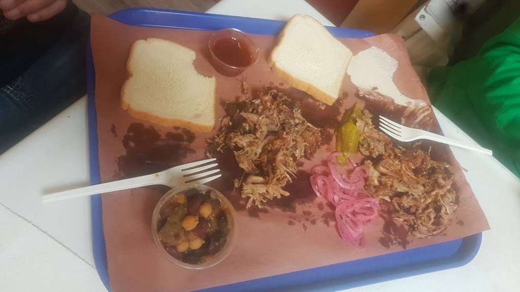 Slabbys Fun & Freedom | restaurant | 307 N Main St, Frankfort, IN 46041, USA | 7656706906 OR +1 765-670-6906