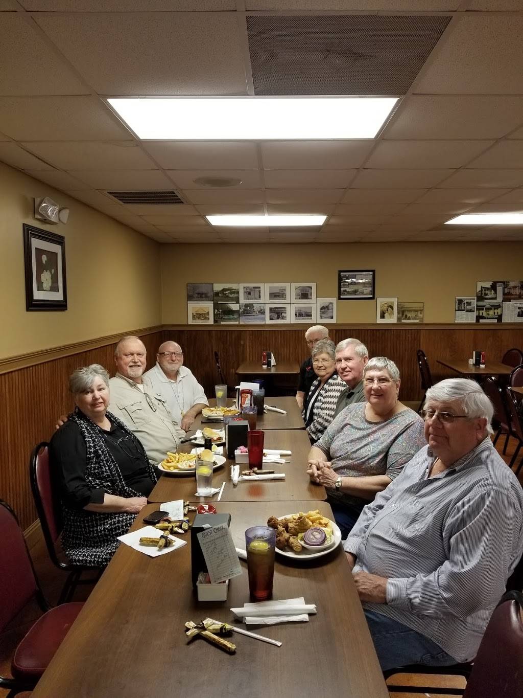 Mels Diner | restaurant | 60001 Commerce St, Smithville, MS 38870, USA | 6626514000 OR +1 662-651-4000