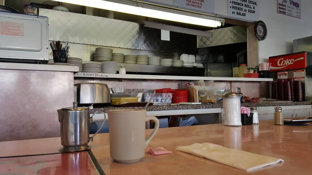 Lil Joes | restaurant | 1710 Del Paso Blvd, Sacramento, CA 95815, USA | 9169291416 OR +1 916-929-1416