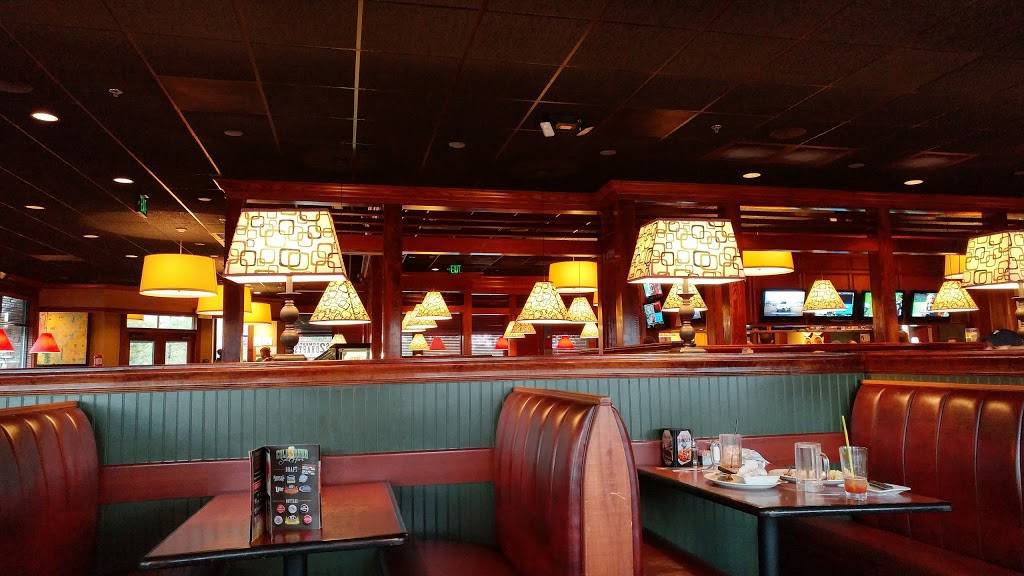 Ruby Tuesday | restaurant | 120 International Blvd, Elizabeth, NJ 07201, USA | 9082898307 OR +1 908-289-8307