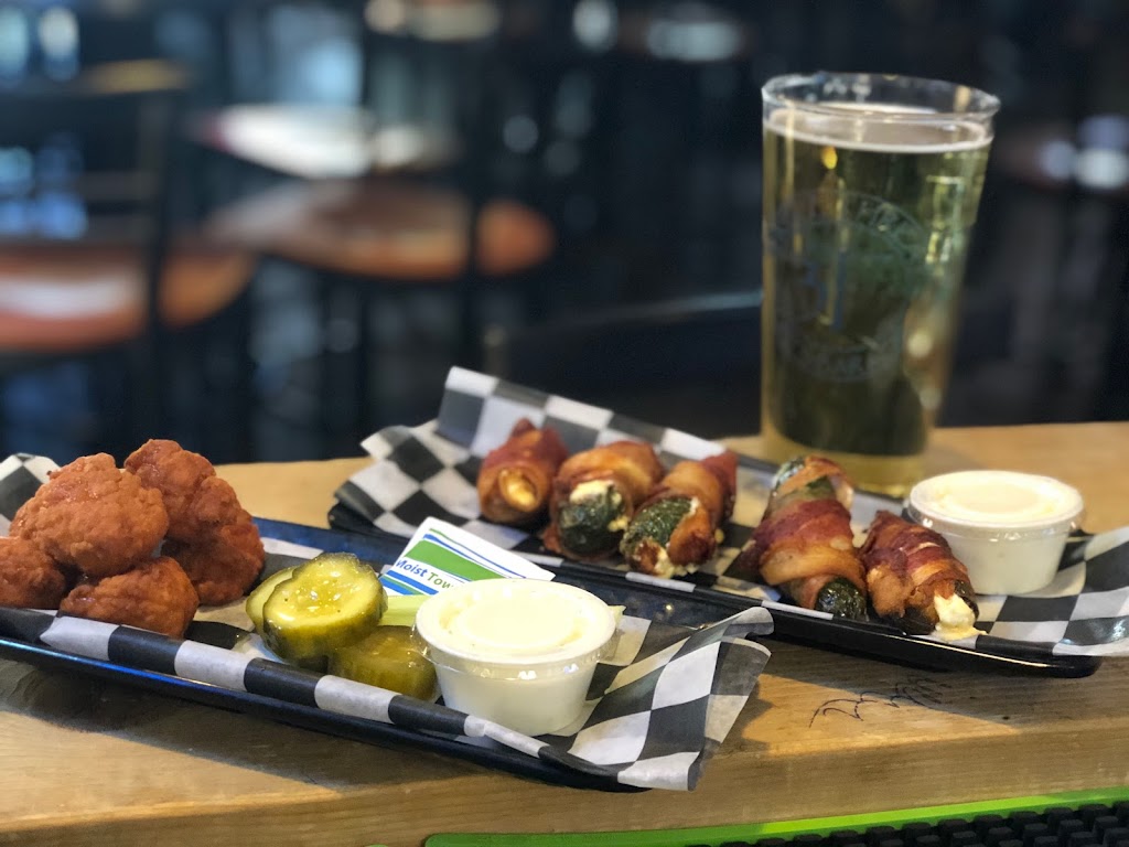 Triple Threat Sports Bar | restaurant | 12 Meta Dr, Midland, TX 79701, USA | 4326835300 OR +1 432-683-5300