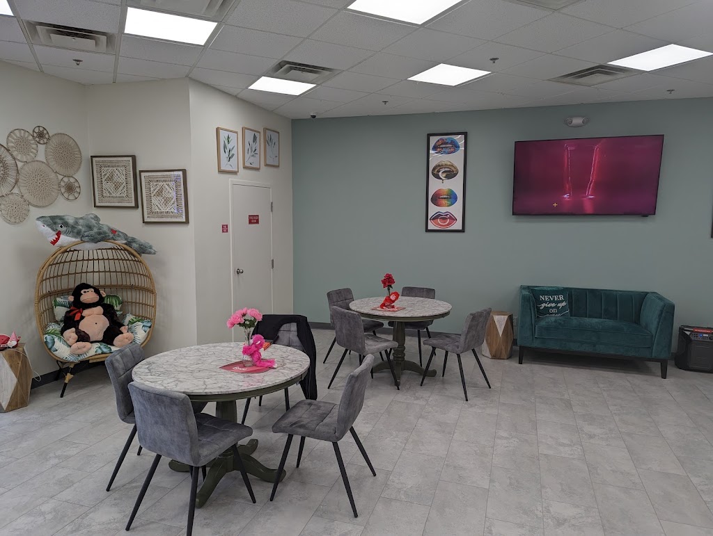 Sweet Life On Broadway | restaurant | 3601 S Broadway Suite 500, Edmond, OK 73013, USA | 4058499950 OR +1 405-849-9950