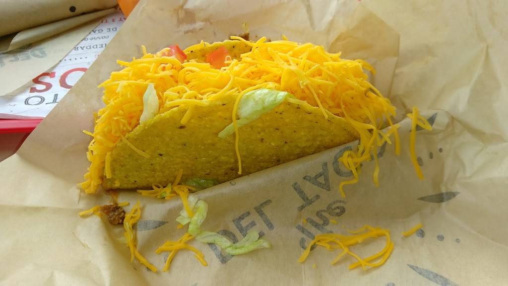 Del Taco | meal takeaway | 2804 Main St, San Diego, CA 92113, USA | 6192316883 OR +1 619-231-6883