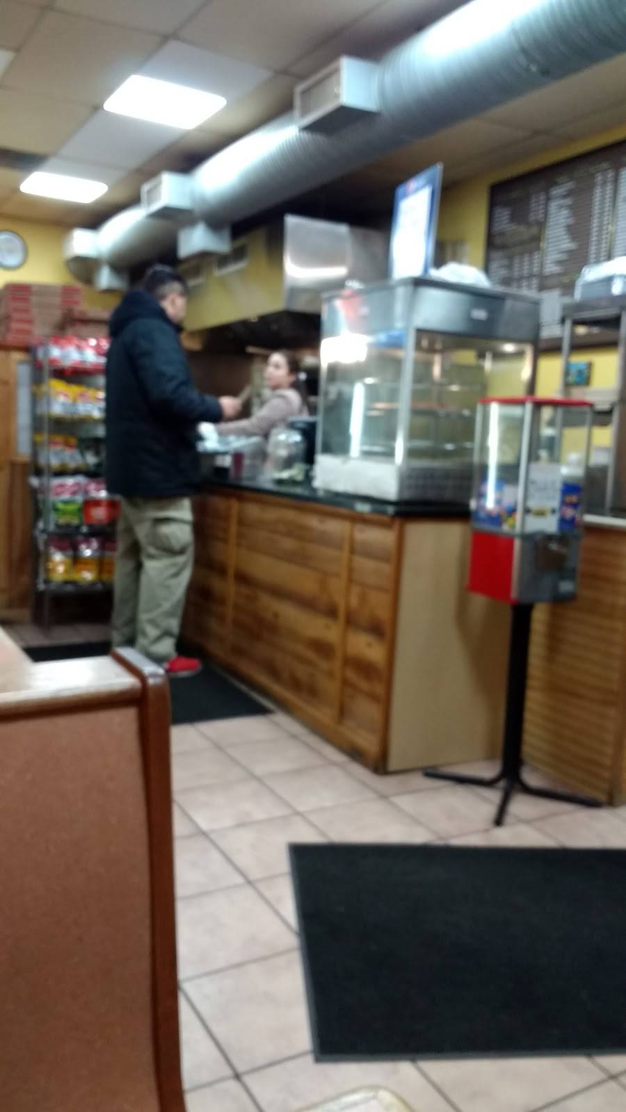 MAKs Roast Beef & Pizza | meal takeaway | 35 Revere St, Revere, MA 02151, USA | 7818532900 OR +1 781-853-2900