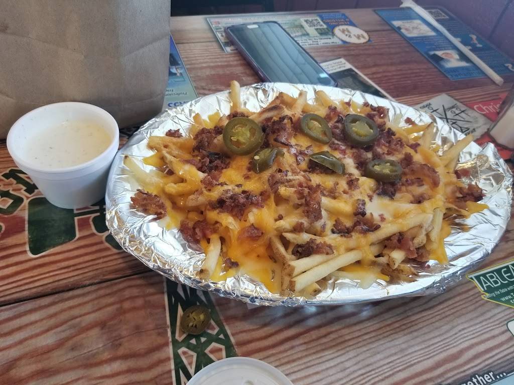 Country Burger | restaurant | 1700 14th St, Plano, TX 75074, USA | 9724232210 OR +1 972-423-2210