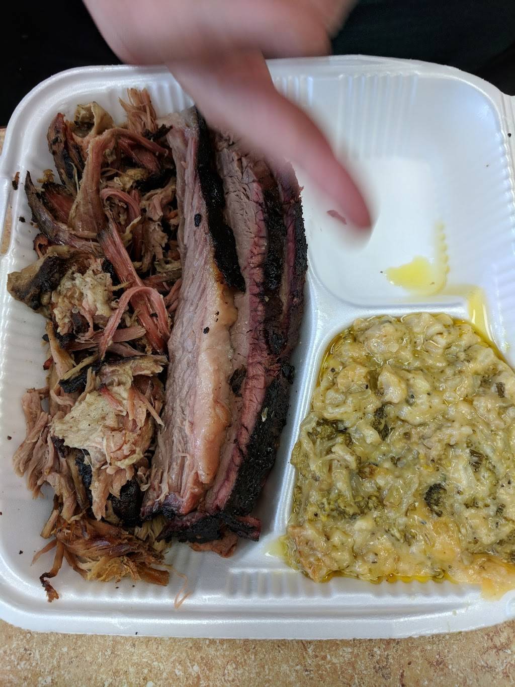 Bear Creek Barbecue | restaurant | 1308 E Bear Creek Rd, Glenn Heights, TX 75154, USA | 9722232968 OR +1 972-223-2968