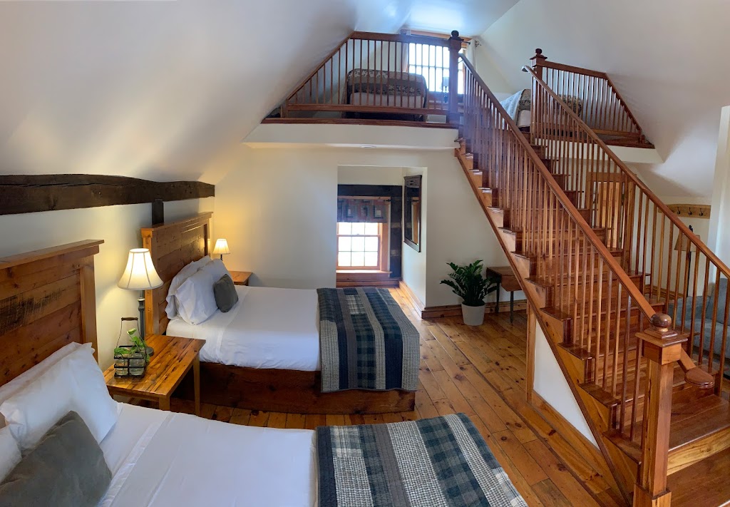 The Village Inn | restaurant | 606 VT-114, East Burke, VT 05832, USA | 8026263161 OR +1 802-626-3161