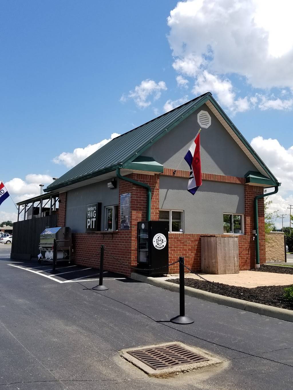 Ray Rays Hog Pit Westerville | restaurant | 5755 Maxtown Rd, Westerville, OH 43082, USA | 6143296654 OR +1 614-329-6654