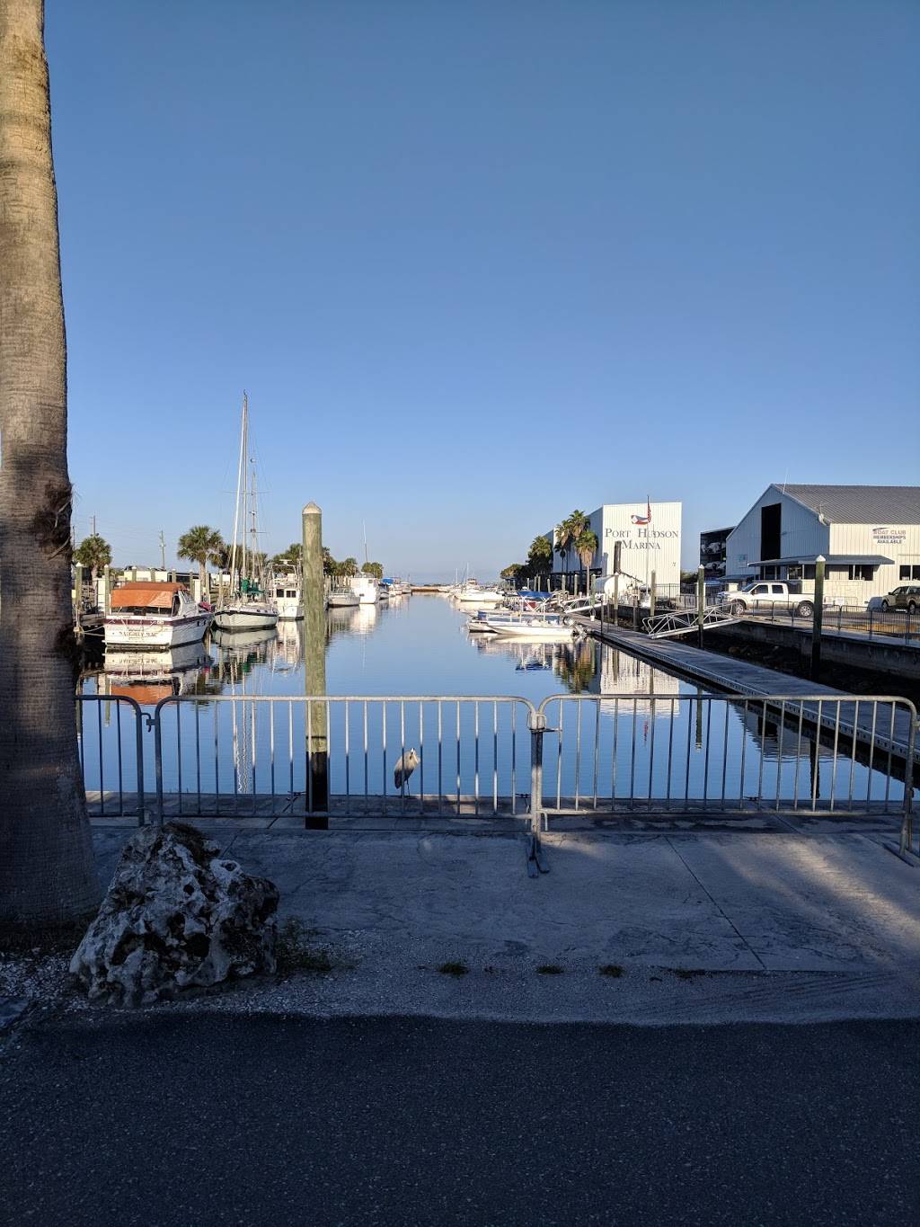 Port Hudson Marina LLC | restaurant | Crab Trap Court, Hudson, FL 34667, USA | 7278691840 OR +1 727-869-1840