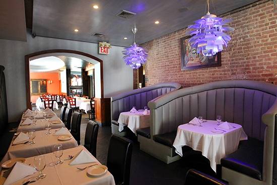 The Pearl Room | restaurant | 8518 3rd Ave, Brooklyn, NY 11209, USA | 7188336666 OR +1 718-833-6666