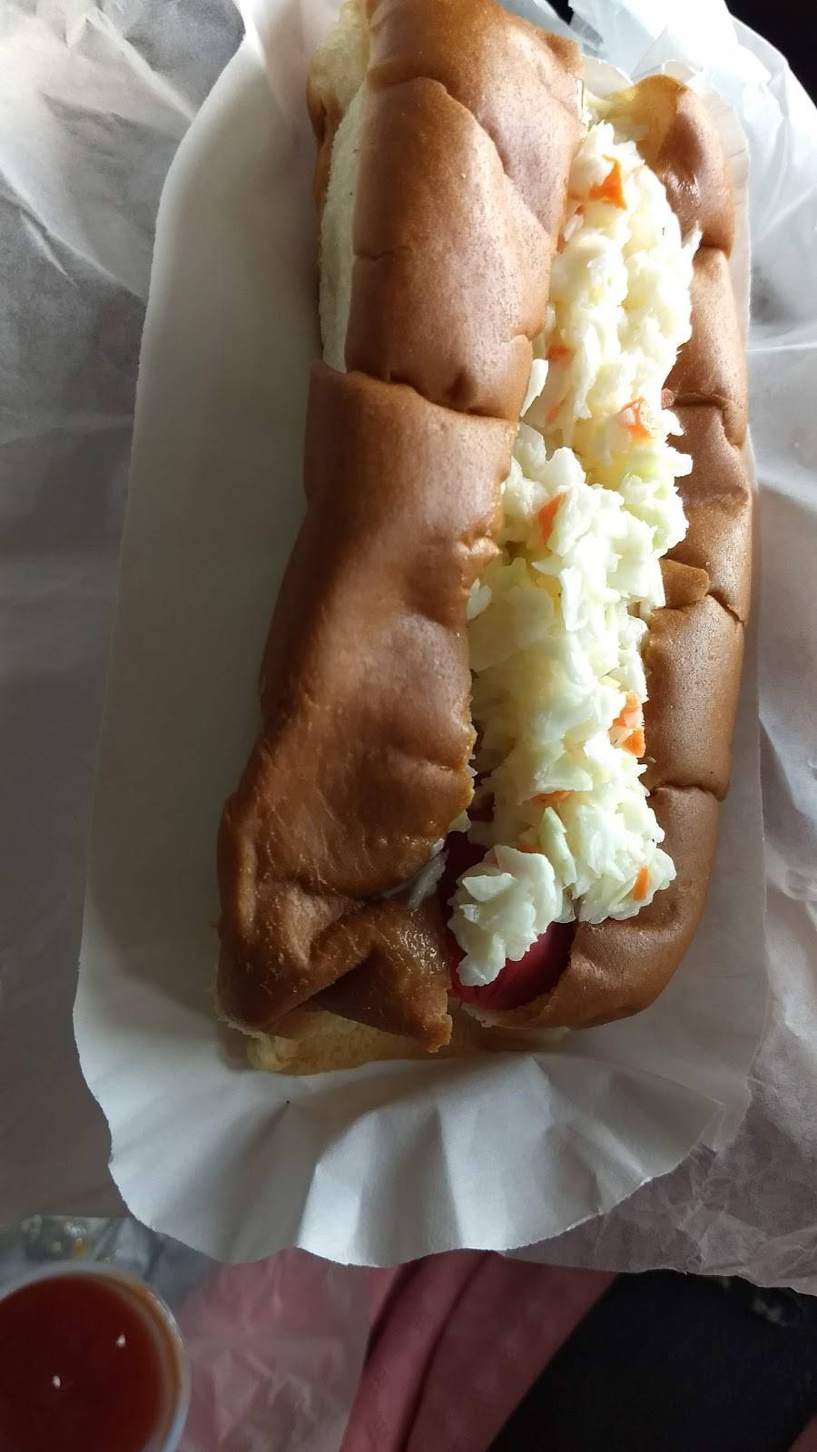 Merritts Burger House | restaurant | 2338 Carolina Beach Rd, Wilmington, NC 28401, USA | 9107635844 OR +1 910-763-5844