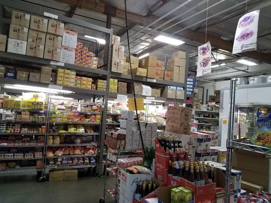 International Food Bazaar | restaurant | 18439 E Valley Hwy # 101, Kent, WA 98032, USA | 4256569100 OR +1 425-656-9100