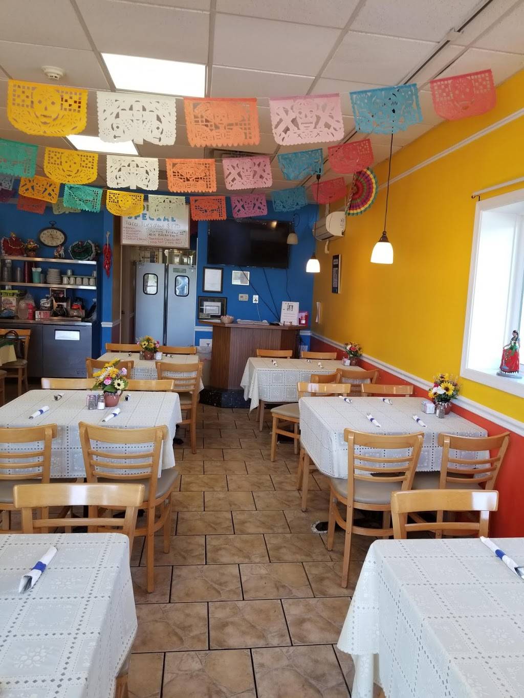 Doña Patty | restaurant | 848 Sheridan Rd, Highwood, IL 60040, USA | 8479263219 OR +1 847-926-3219