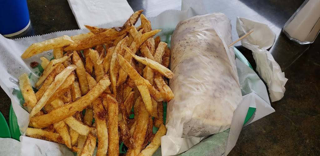 Olympic Gyros | restaurant | 205 W 53rd St, Davenport, IA 52806, USA | 5633860261 OR +1 563-386-0261