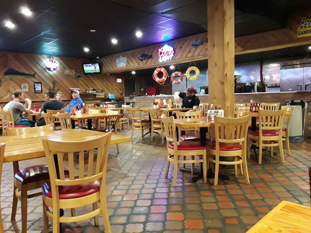 Floyds Seafood - Beaumont | restaurant | 2290 I-10 S, Beaumont, TX 77707, USA | 4098420686 OR +1 409-842-0686