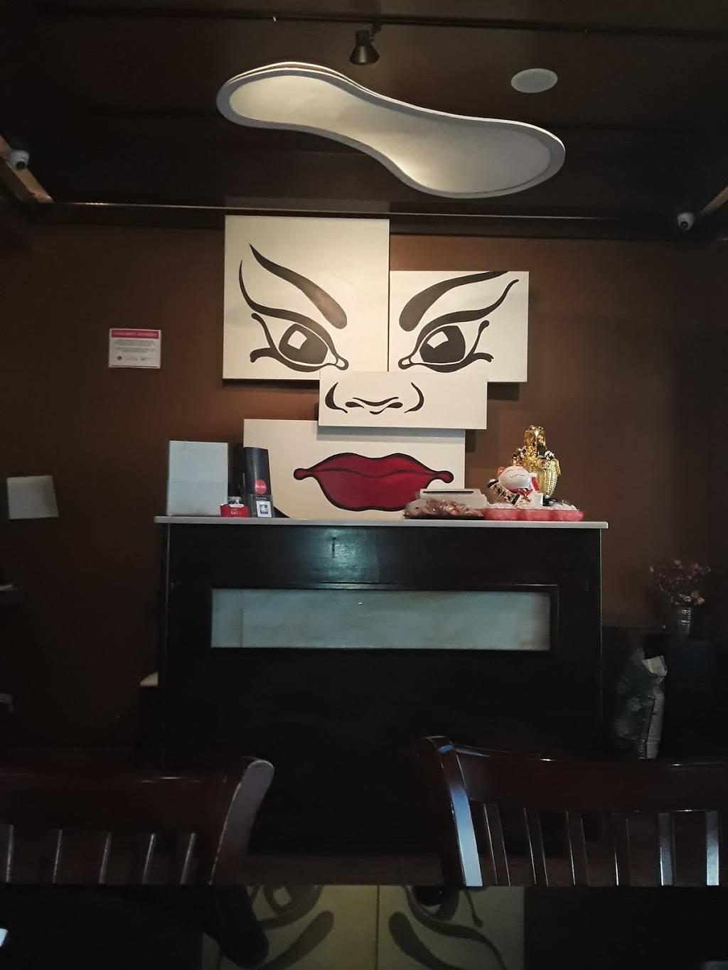 Jieyi Sushi | restaurant | 1178 N Milwaukee Ave, Chicago, IL 60642, USA | 7732925885 OR +1 773-292-5885