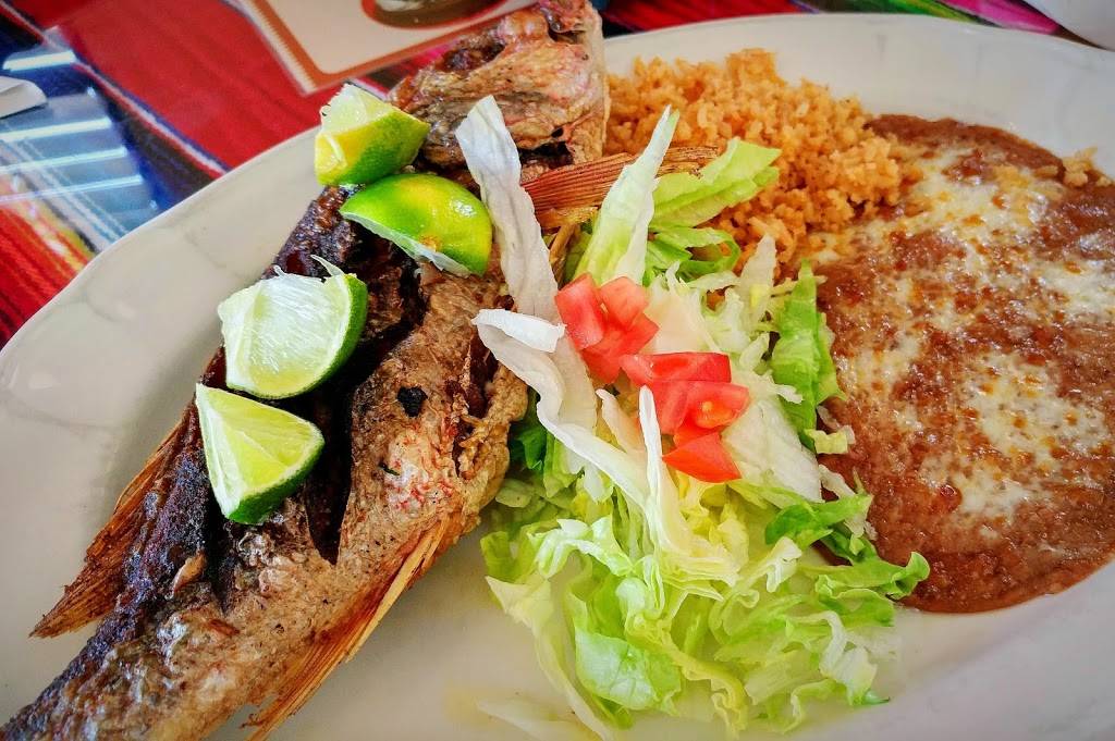 Chevos Mexican Restaurant | restaurant | 21749 CA-18, Apple Valley, CA 92307, USA | 7609612770 OR +1 760-961-2770