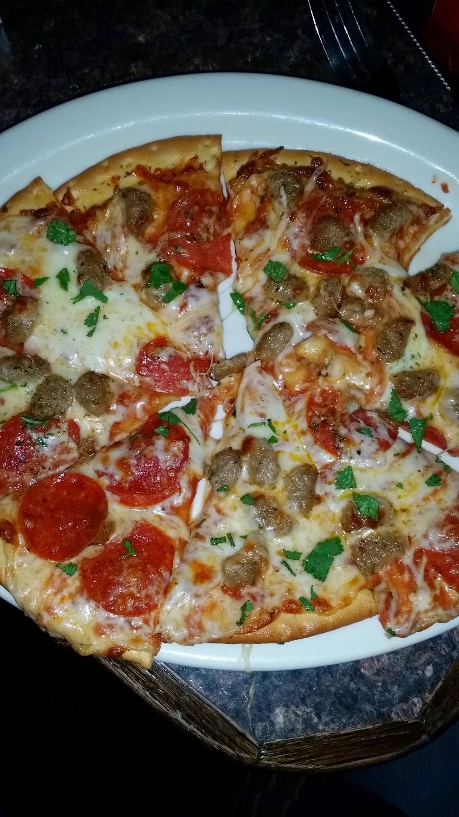 Lumpys Sports Grill | restaurant | 12325 N May Ave, Oklahoma City, OK 73120, USA | 4052863300 OR +1 405-286-3300