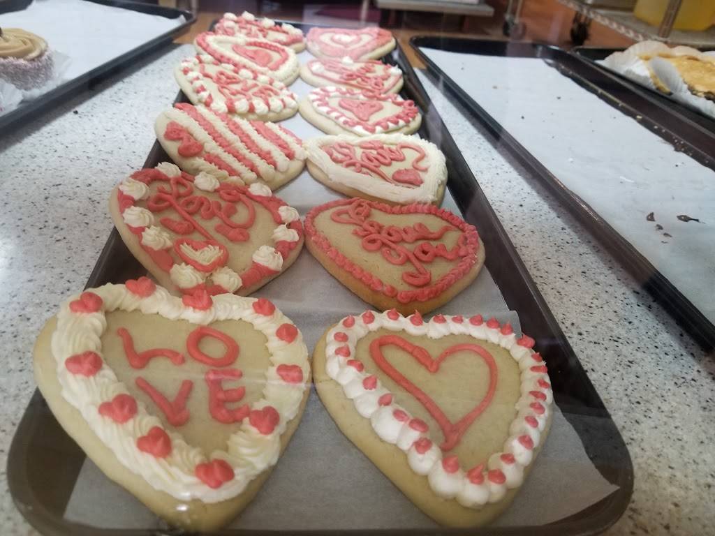 Rossis Italian Bakery | bakery | 647 US-1, York, ME 03909, USA | 2073518412 OR +1 207-351-8412