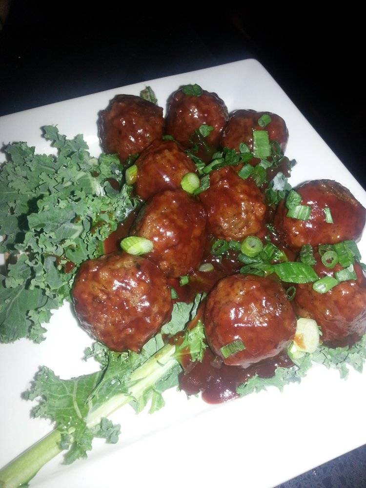 Masses Sports Bar & Grill | restaurant | 2721 N Main St, Walnut Creek, CA 94597, USA | 9252567665 OR +1 925-256-7665