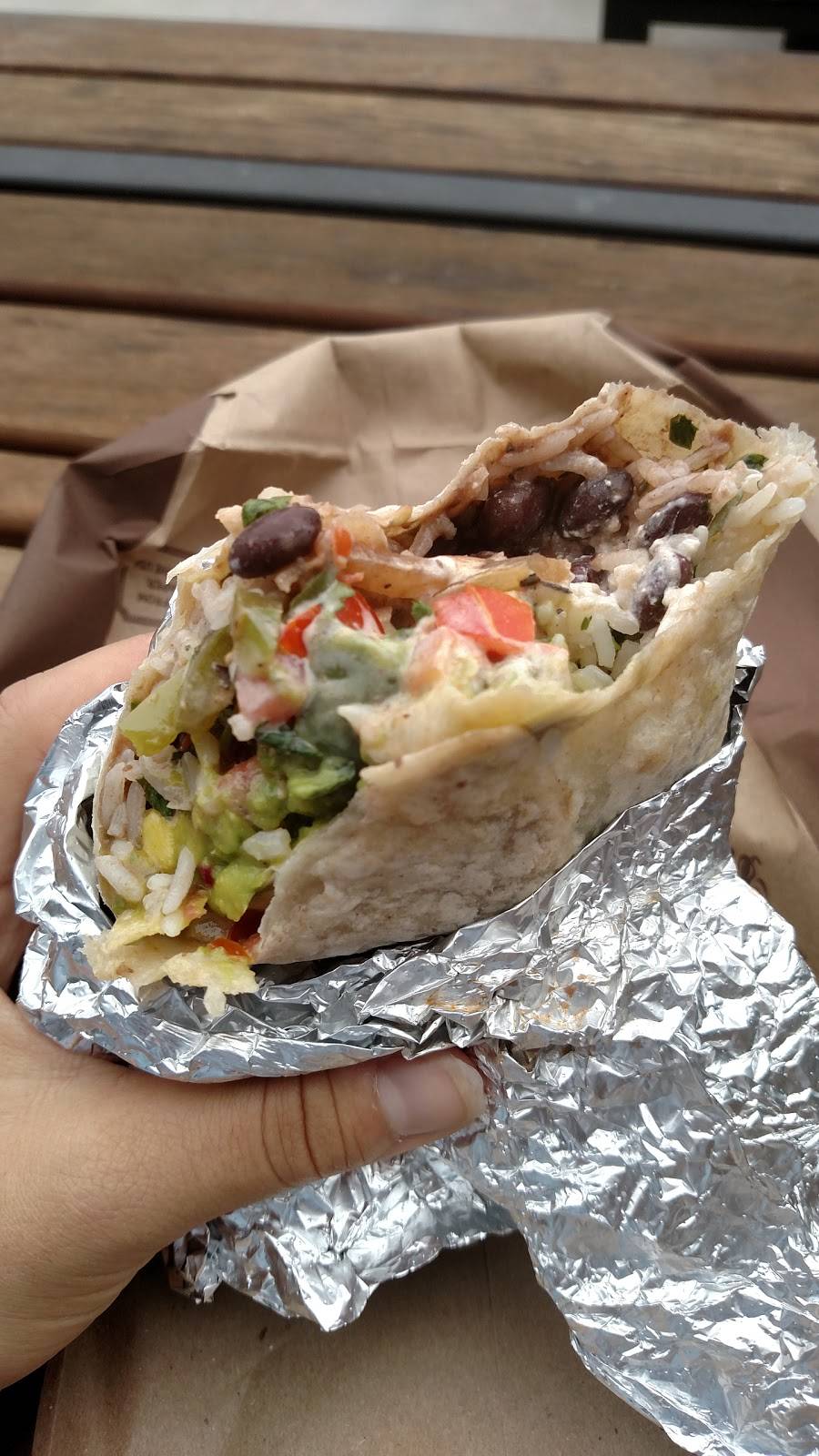 Chipotle Mexican Grill | restaurant | 3017 Broadway, Oakland, CA 94611, USA | 5107631432 OR +1 510-763-1432