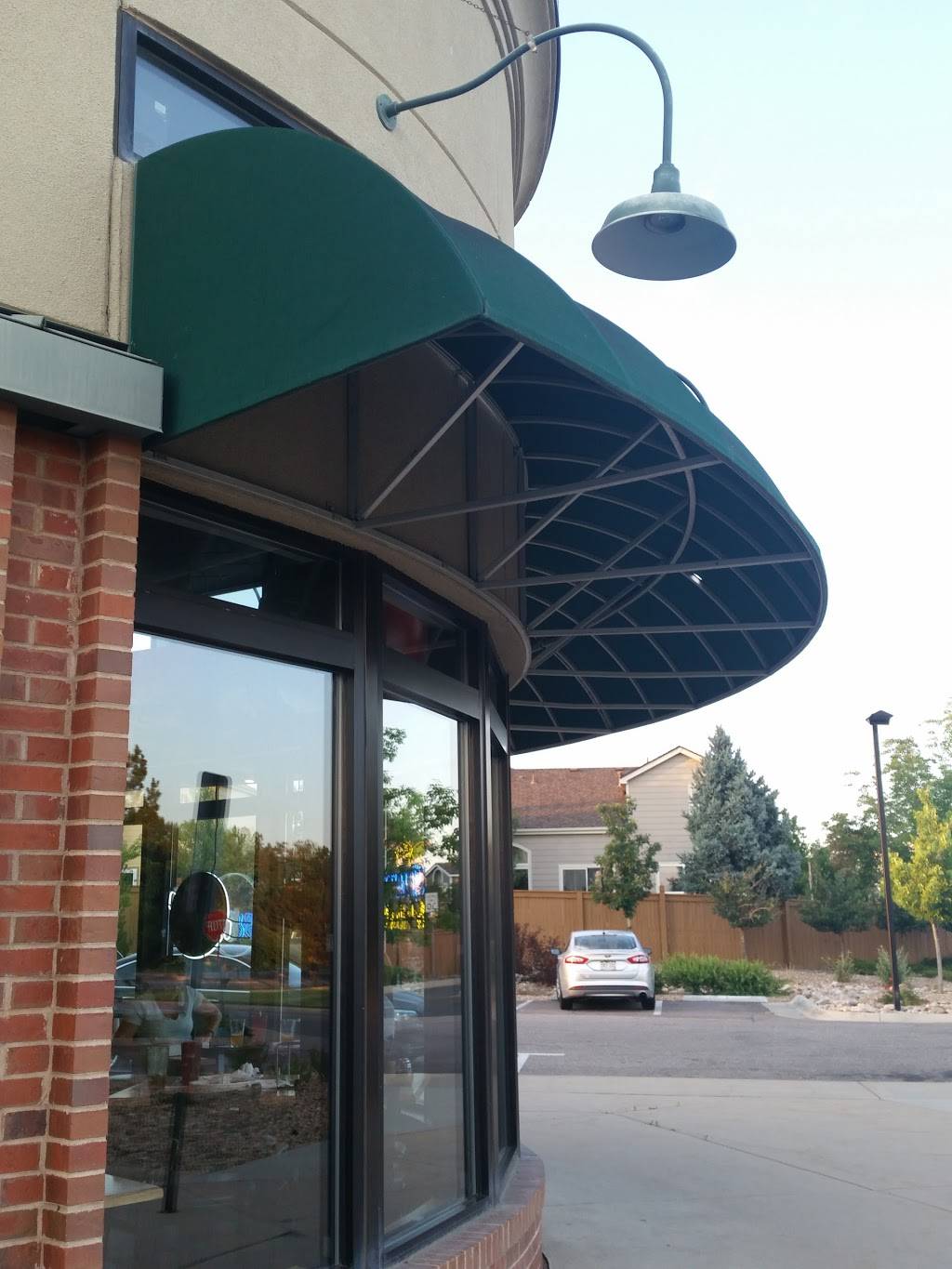 LuBos Ny Pizza | restaurant | 15352 E Ida Dr, Centennial, CO 80015, USA | 3036939196 OR +1 303-693-9196