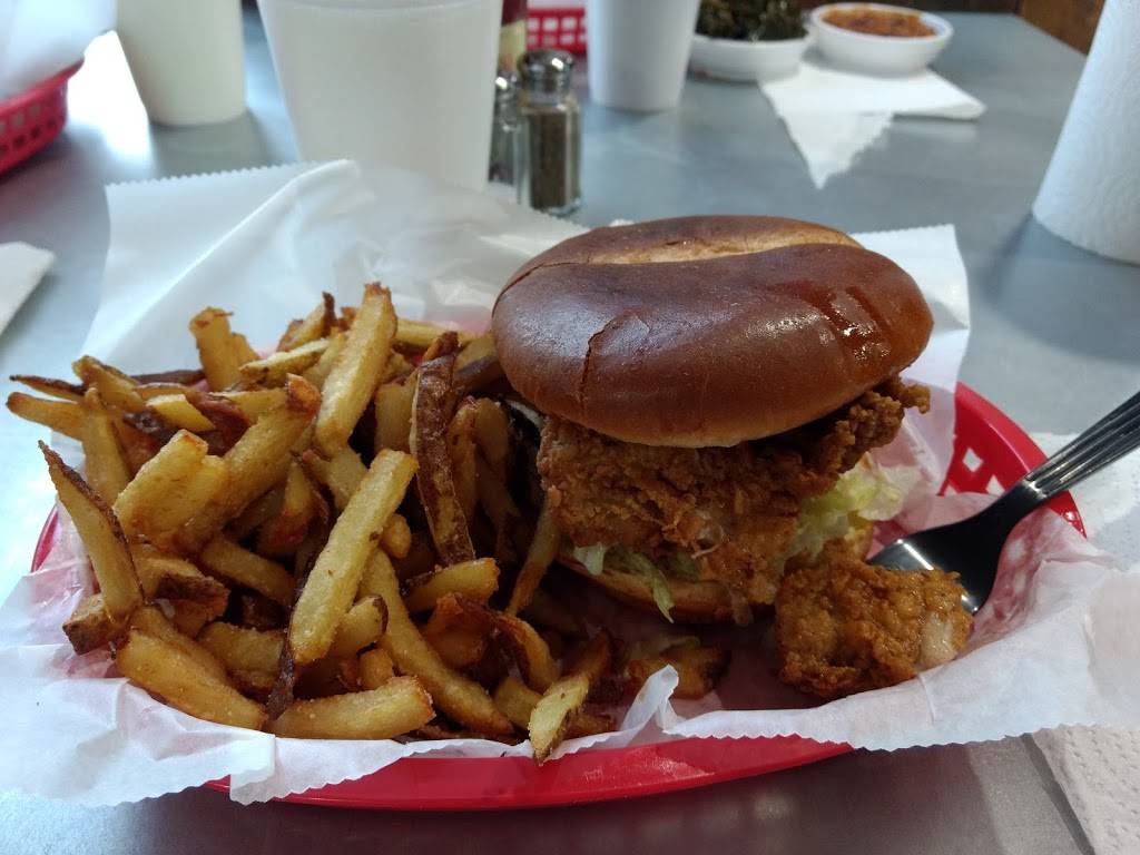 Iras Chicken | restaurant | 107 S Main St, Greer, SC 29650, USA | 8646555046 OR +1 864-655-5046