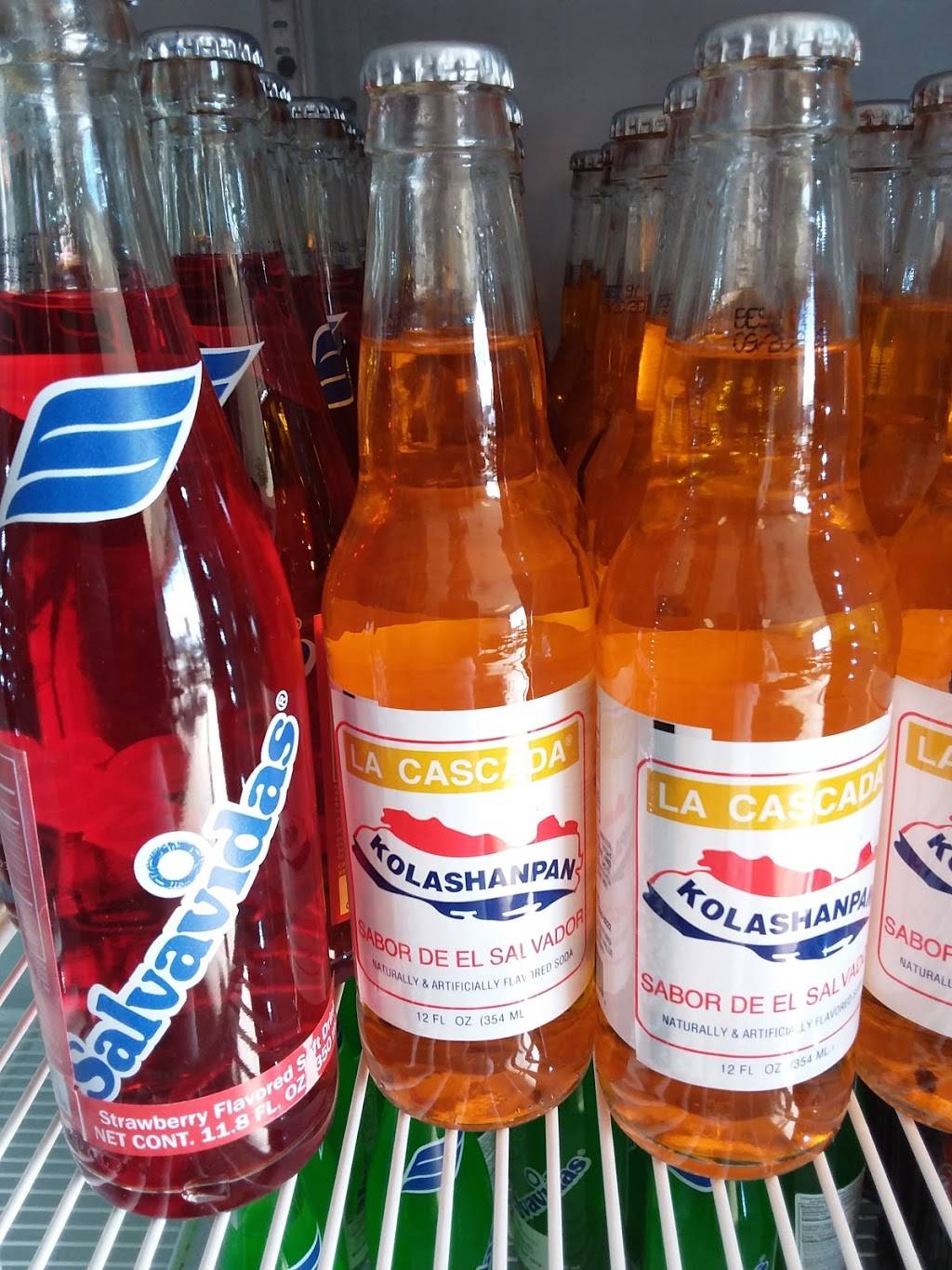 Mi Quetzal restaurant | restaurant | 207 W Grand Ave, Bensenville, IL 60106, USA | 6304758685 OR +1 630-475-8685