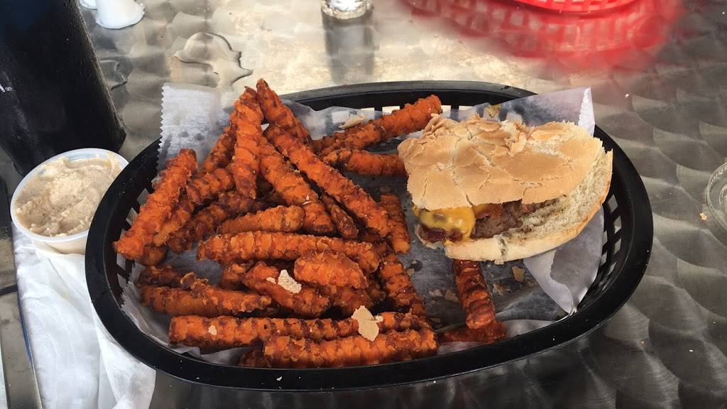 Prima Marina Incorporated | restaurant | 1501 Water St, Moundsville, WV 26041, USA | 3048457806 OR +1 304-845-7806