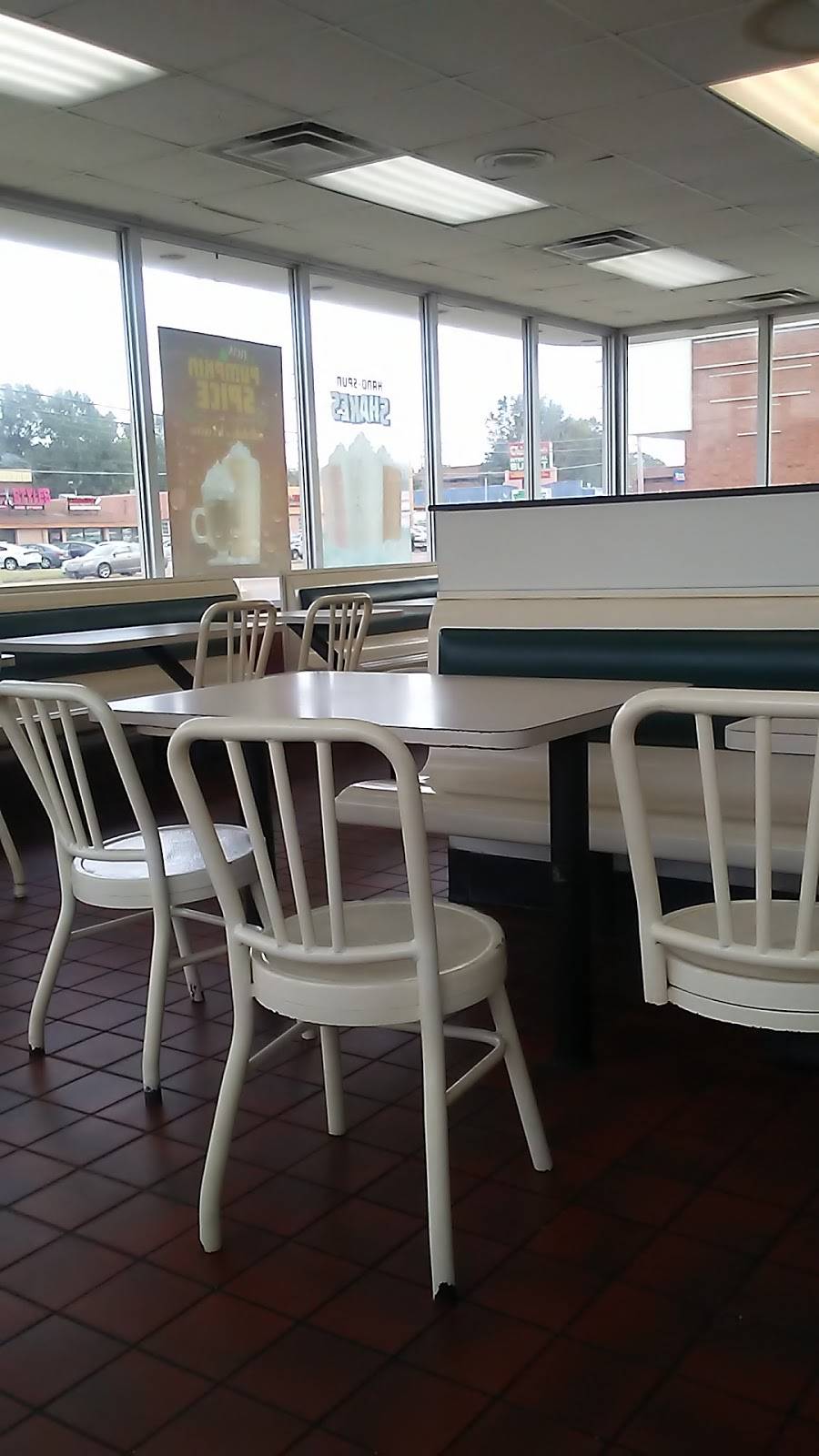 Krystal | meal takeaway | 4395 Elvis Presley Blvd, Memphis, TN 38116, USA | 9013966114 OR +1 901-396-6114