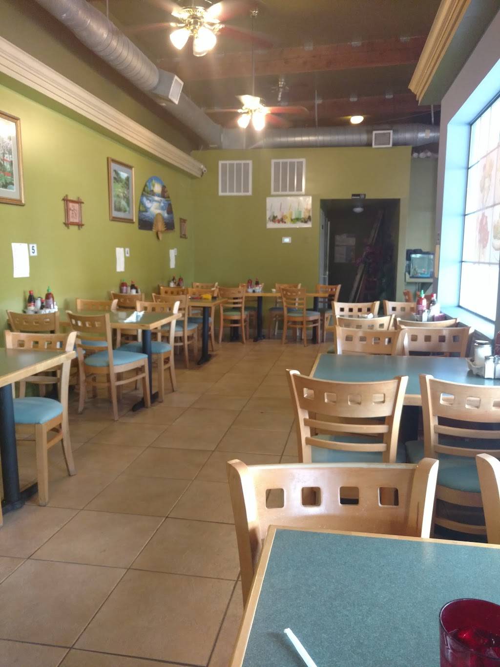 Simple Chinese | restaurant | 1815 N New Braunfels Ave, San Antonio, TX 78208, USA | 2102268158 OR +1 210-226-8158