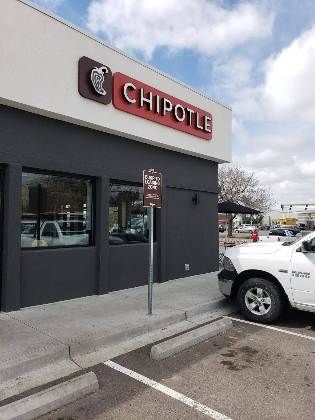 Chipotle Mexican Grill | restaurant | 4490 Peoria St, Denver, CO 80239, USA | 3033071096 OR +1 303-307-1096