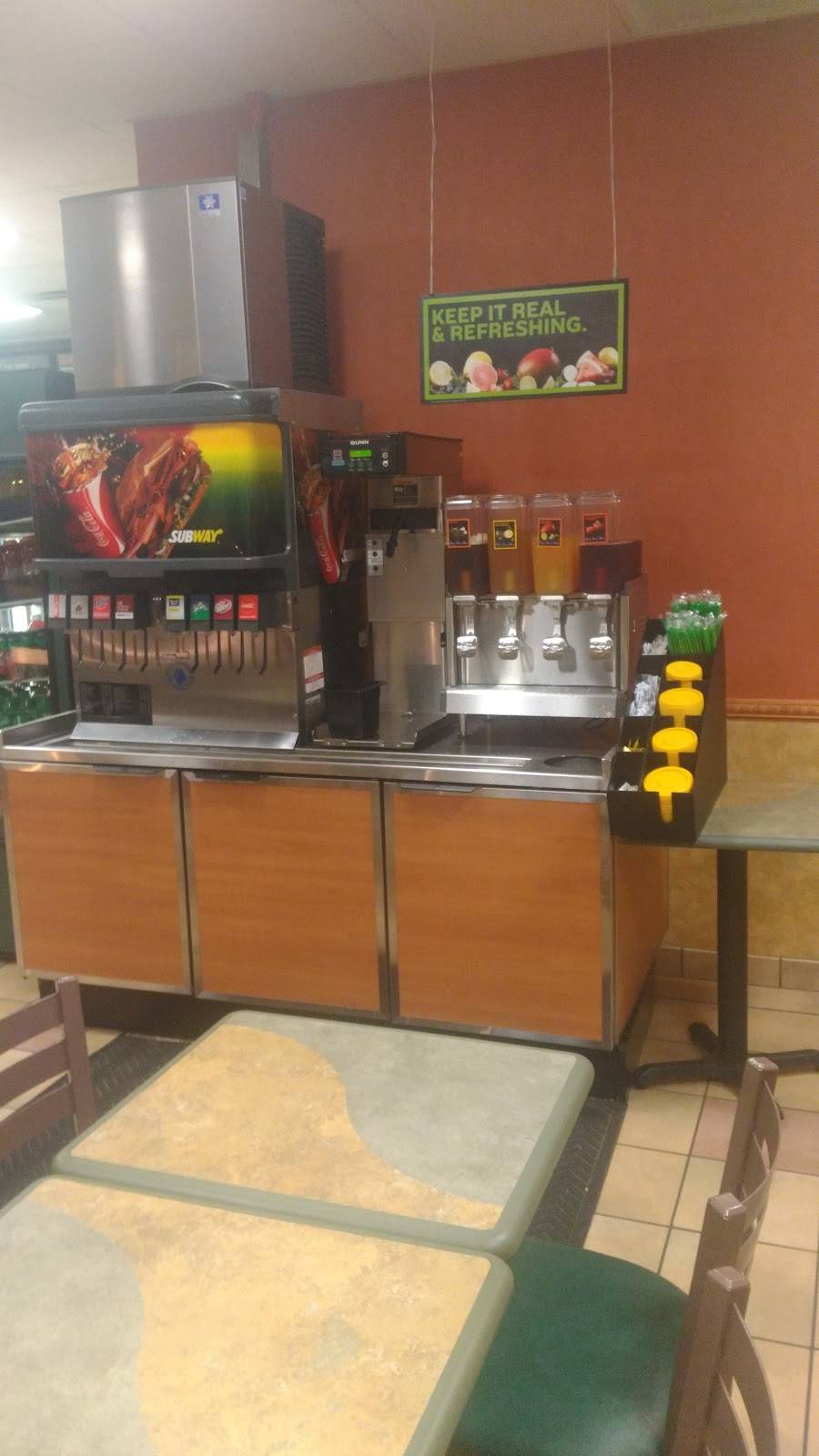 Subway Restaurants | restaurant | 523 N Gilcrease Museum Rd, Tulsa, OK 74127, USA | 9183829000 OR +1 918-382-9000