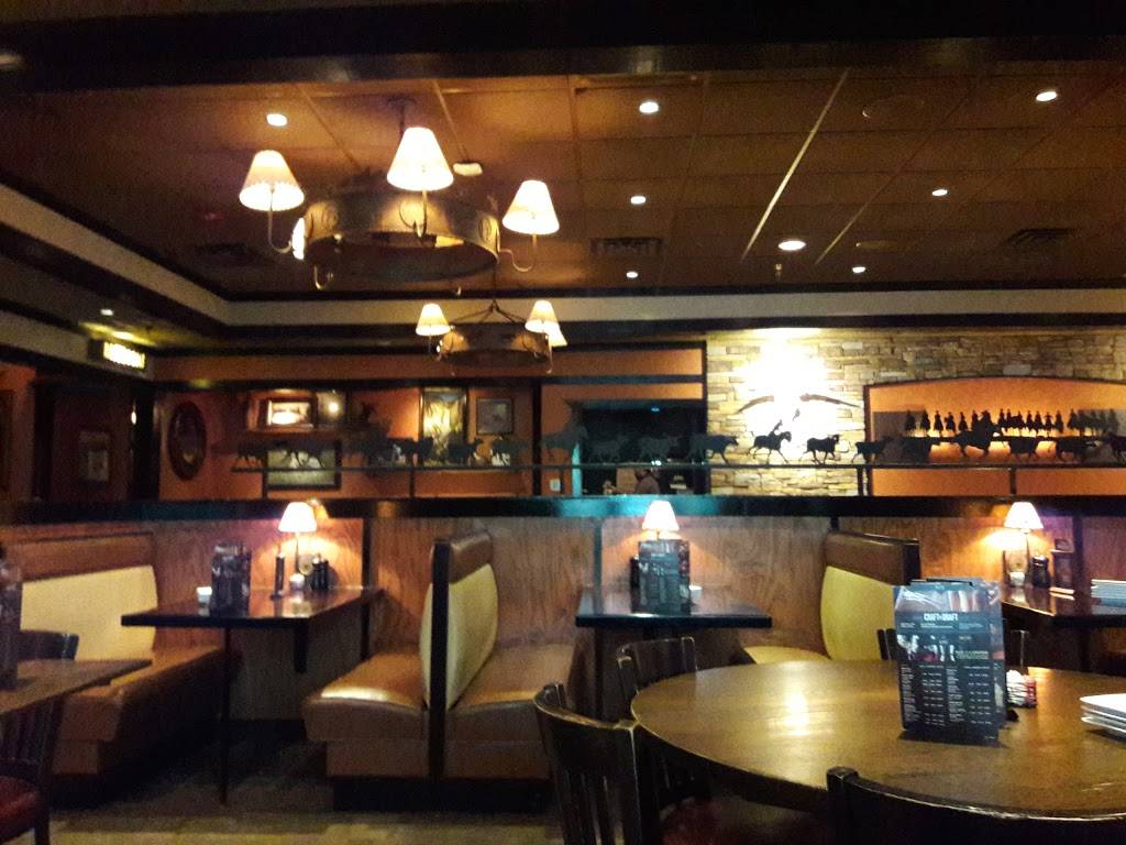 LongHorn Steakhouse | meal takeaway | 13701 S Tamiami Trail, Fort Myers, FL 33912, USA | 2394373395 OR +1 239-437-3395