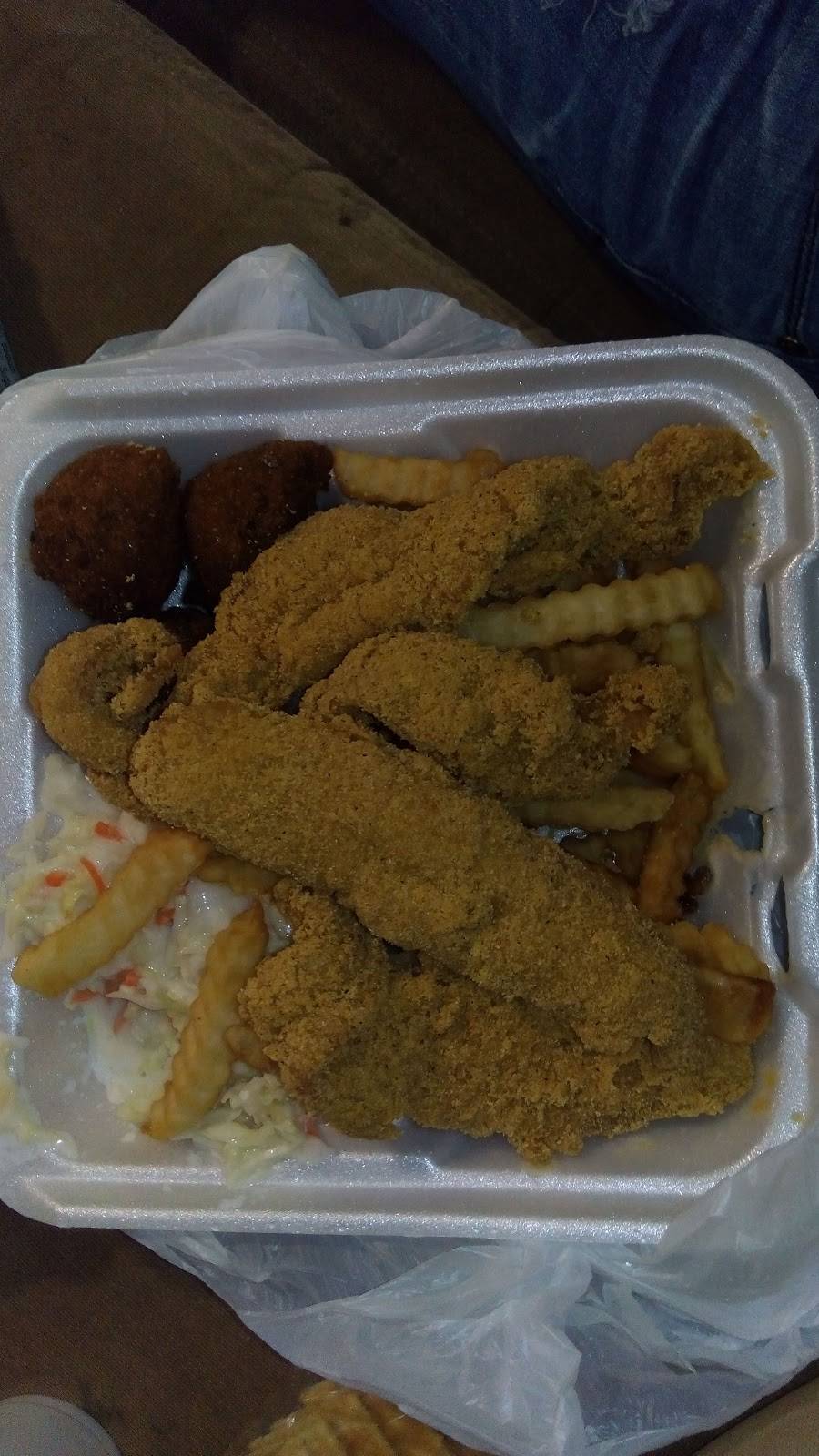 Steele Family Restaurant | restaurant | 113 W Main St, Steele, MO 63877, USA | 5736952252 OR +1 573-695-2252