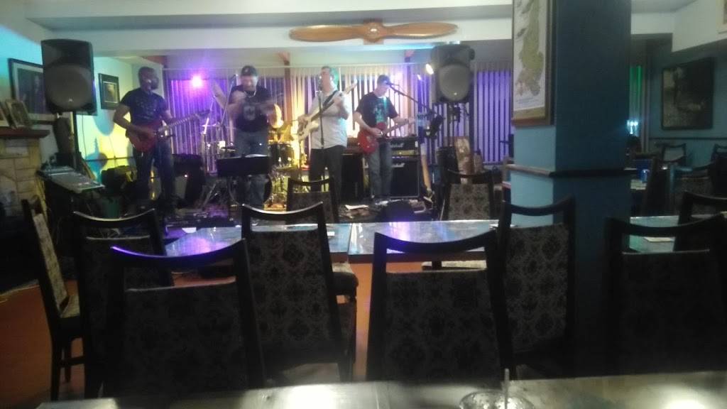 The 447 Wing | restaurant | 3210 Homestead Dr, Mount Hope, ON L0R 1W0, Canada | 2892800157 OR +1 289-280-0157