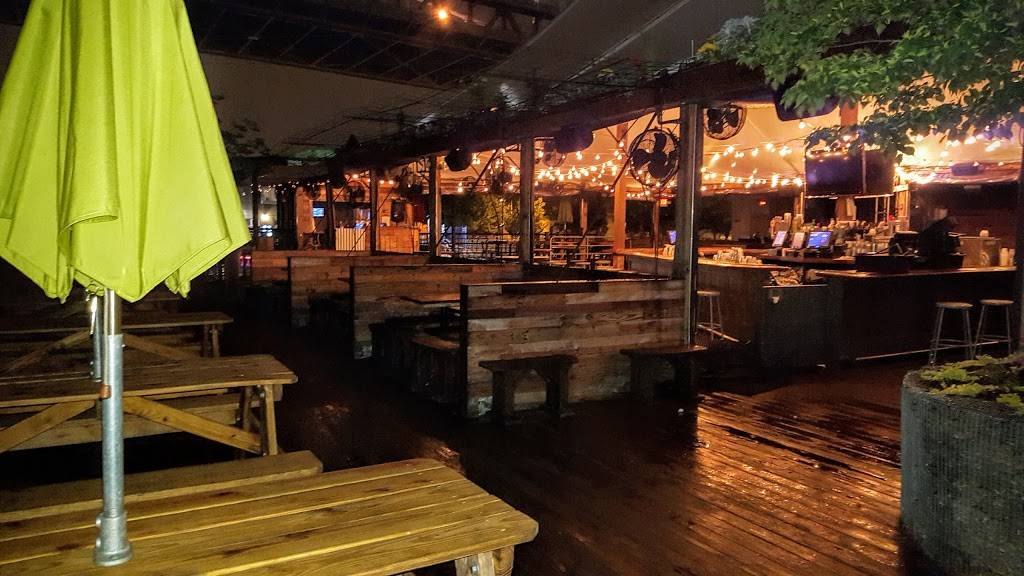 Morgans Pier | restaurant | 221 N Christopher Columbus Blvd, Philadelphia, PA 19123, USA | 2152797134 OR +1 215-279-7134