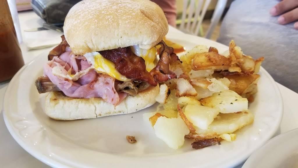 Cook E Jar Bakery & Cafe | restaurant | 100 W 2nd St, Casa Grande, AZ 85122, USA | 5208369294 OR +1 520-836-9294