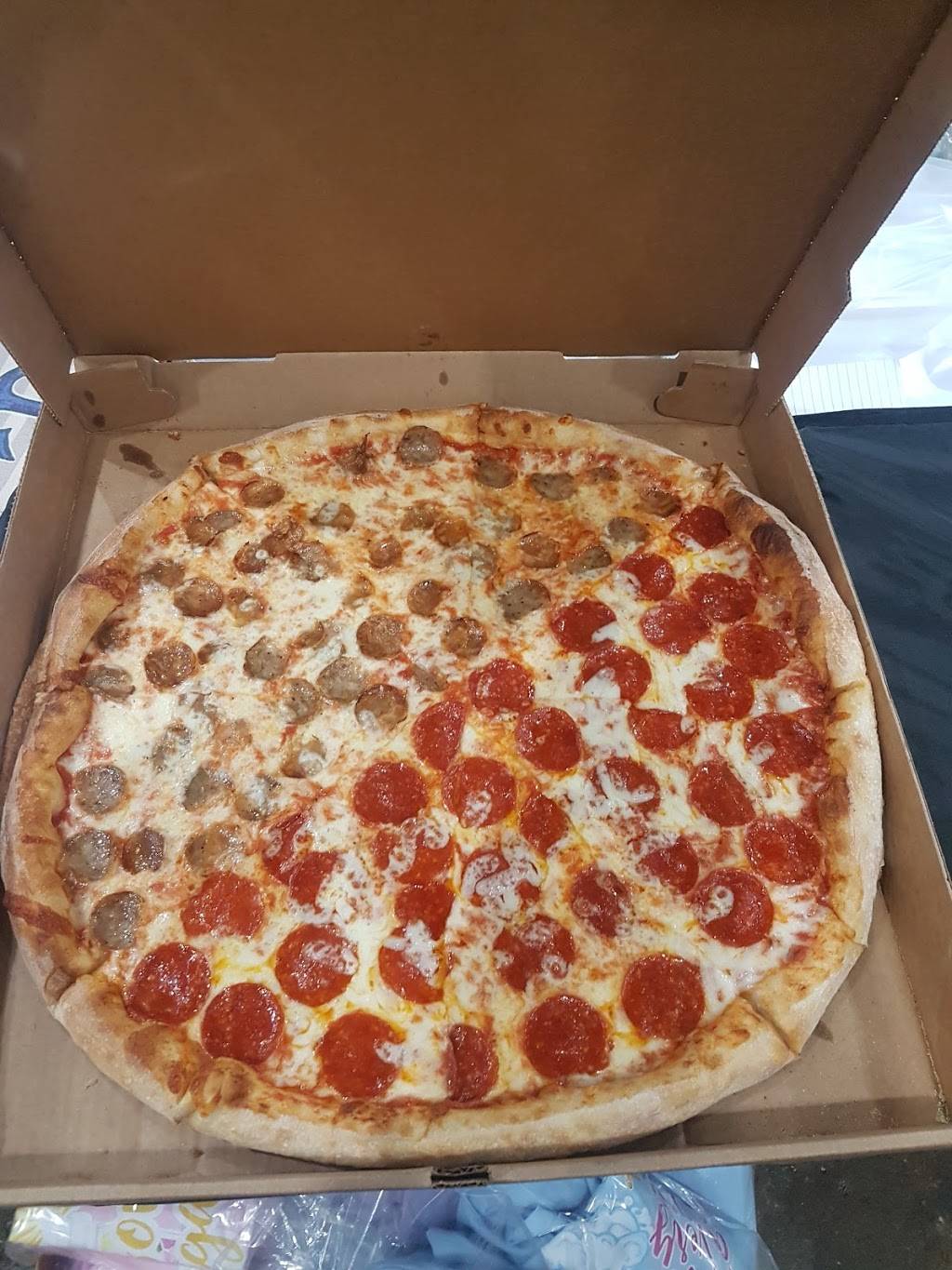 Mamma Terezinhas Pizzeria | restaurant | 1952 Church St, Appomattox, VA 24522, USA | 4343524444 OR +1 434-352-4444