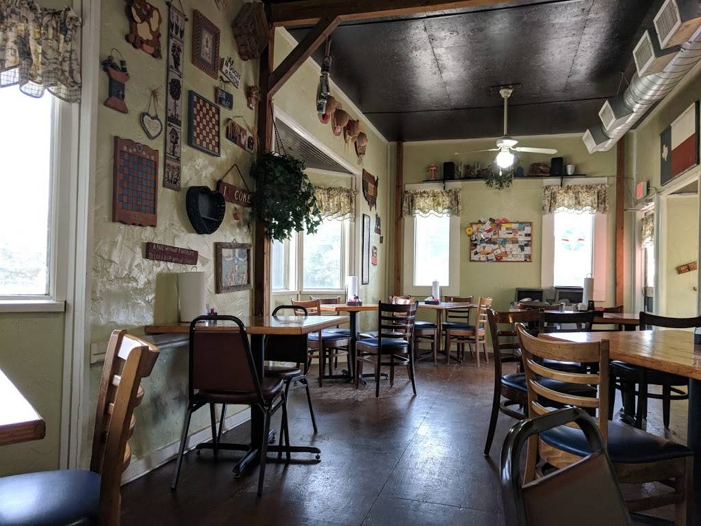 Buffalo Creek BBQ | restaurant | 402 W Henderson St, Cleburne, TX 76033, USA | 8176456950 OR +1 817-645-6950