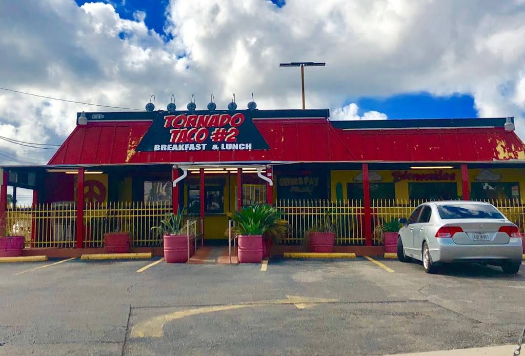 Tornado Taco | restaurant | 9101 Long Point Rd, Houston, TX 77055, USA | 7139842000 OR +1 713-984-2000