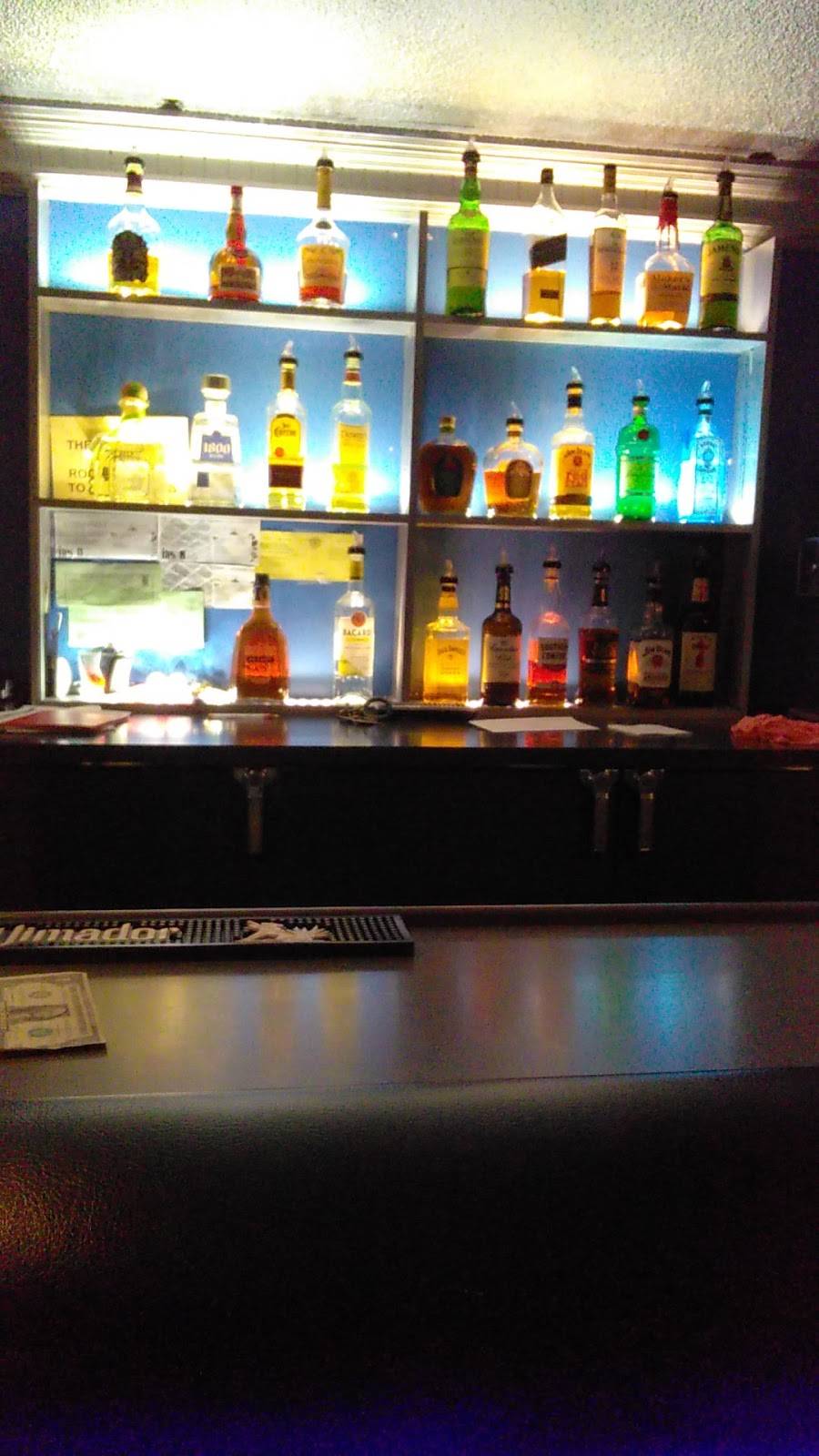 Rainmakers Bar and Grill | restaurant | 3325 Davenport Ave, Saginaw, MI 48602, USA | 9897937950 OR +1 989-793-7950