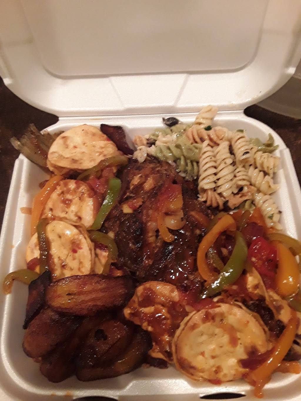 YardVybz | restaurant | 2614 W Apollo Rd, Phoenix, AZ 85041, USA | 6237595351 OR +1 623-759-5351