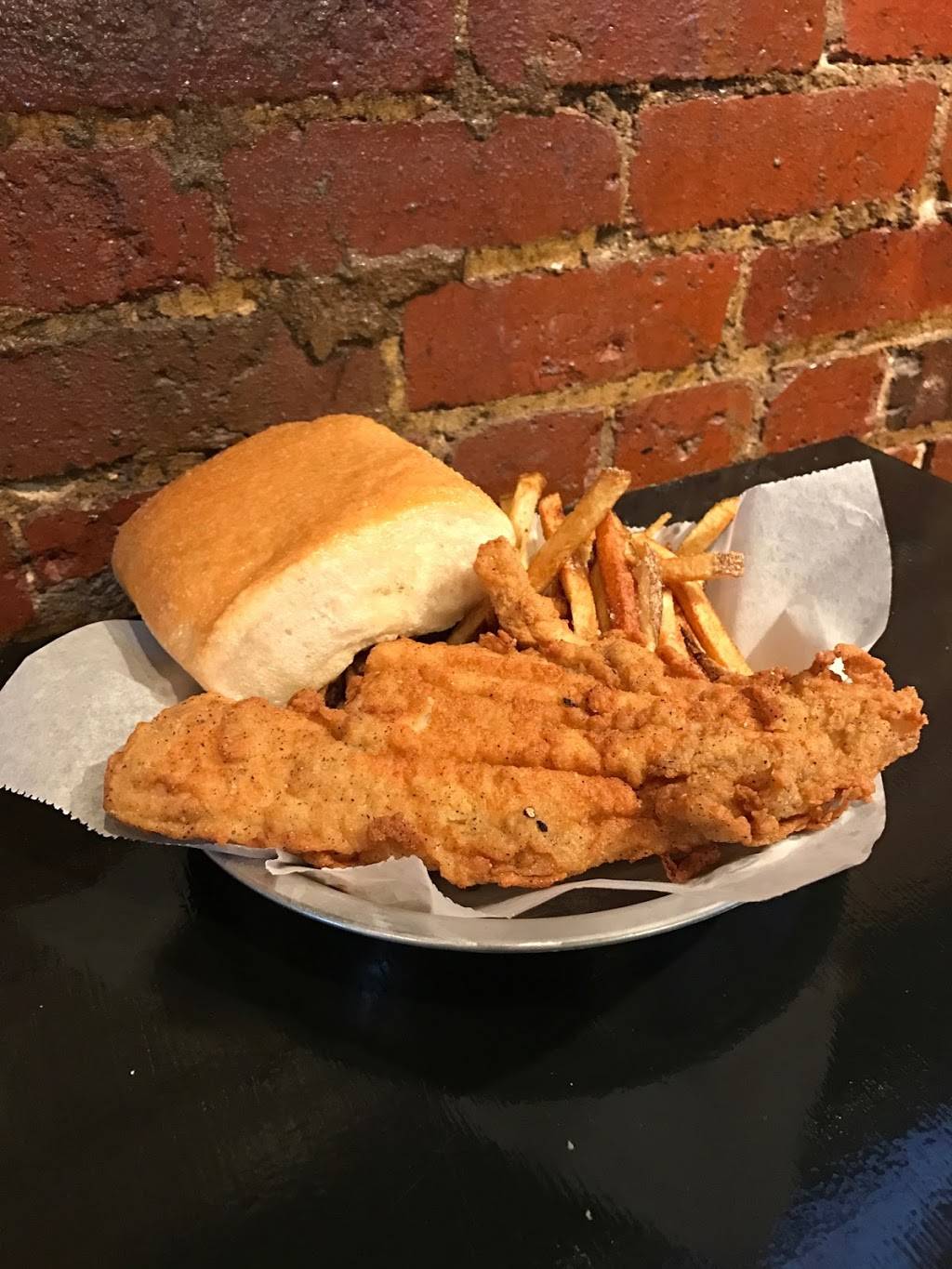 Grubs Sports Bar | restaurant | 566 Philadelphia St, Indiana, PA 15701, USA | 7248018628 OR +1 724-801-8628