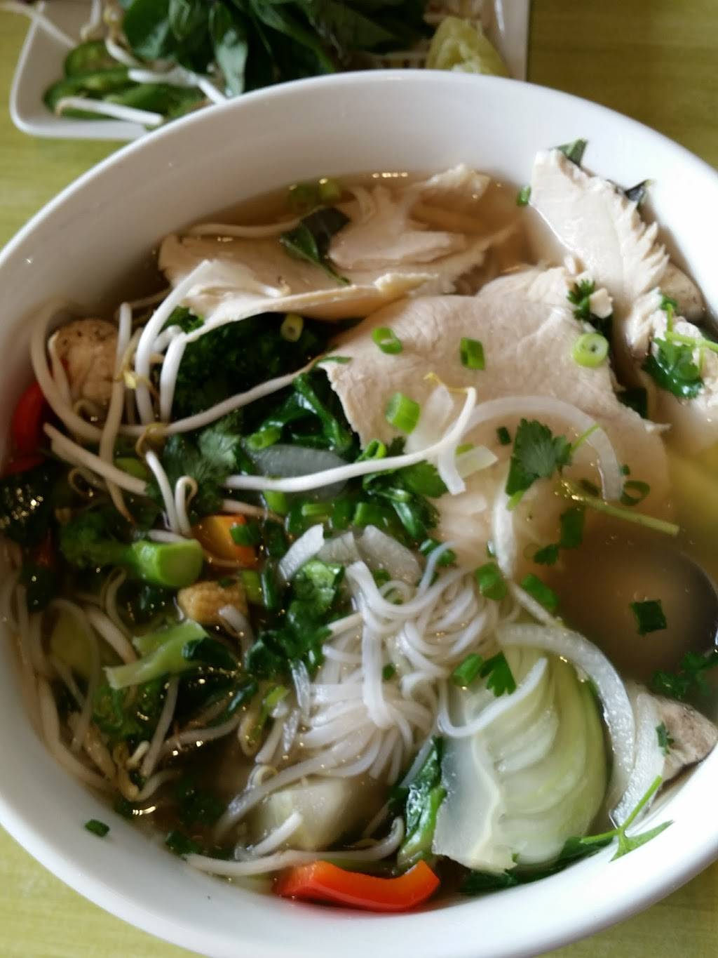 Bistro B | restaurant | 9780 Walnut St #340, Dallas, TX 75243, USA | 2145759885 OR +1 214-575-9885