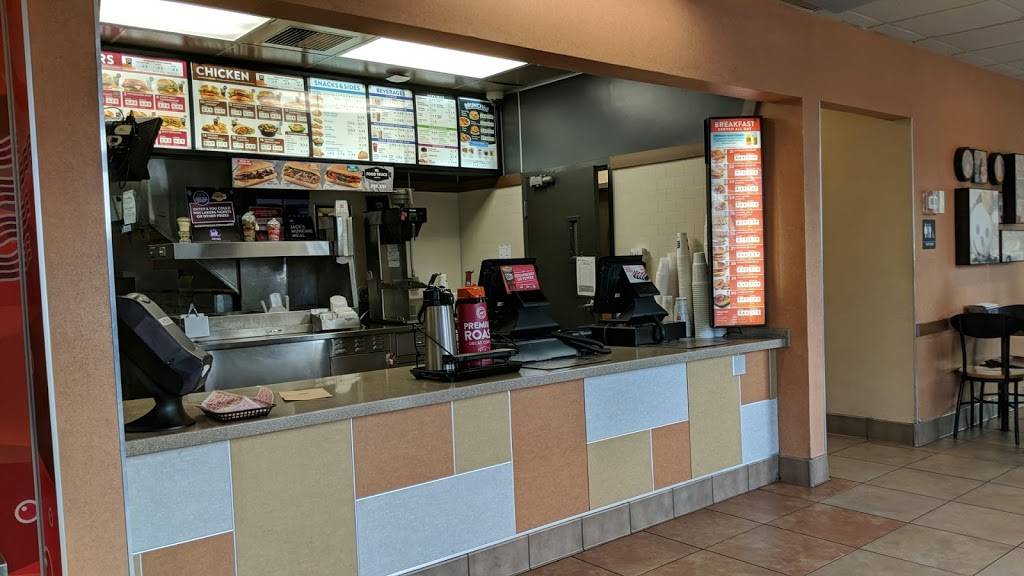 Jack in the Box | restaurant | 2001 N Euclid St, Fullerton, CA 92835, USA | 7144478176 OR +1 714-447-8176