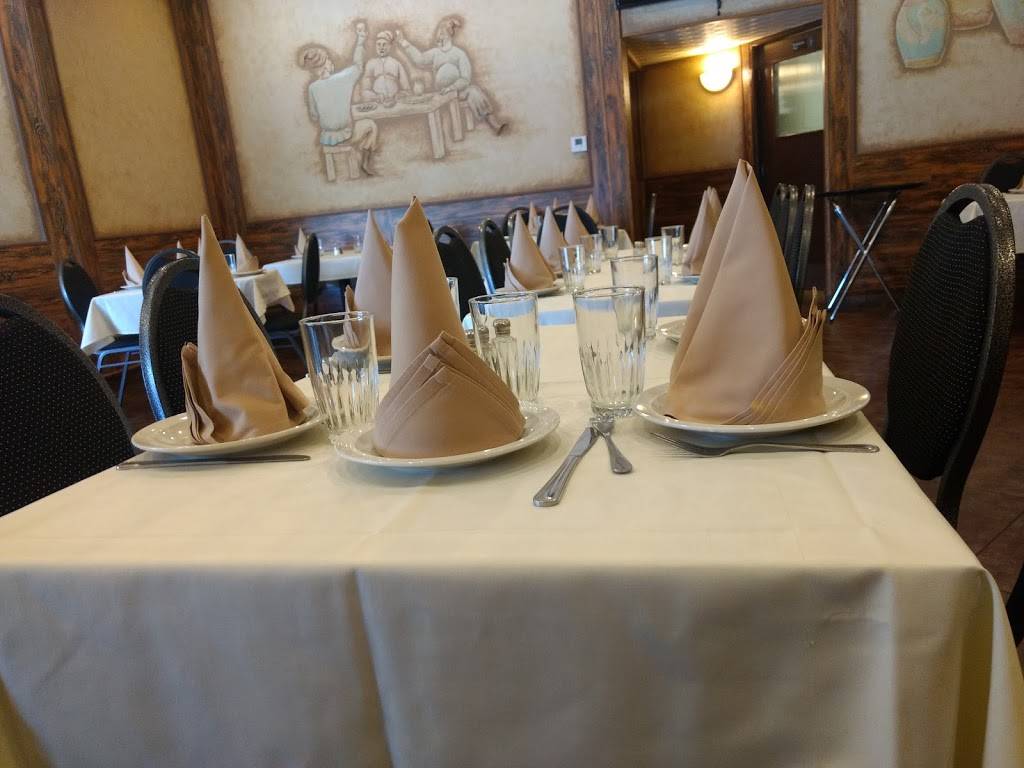 Roberts Russian Cuisine | restaurant | 1603 N La Brea Ave, Los Angeles, CA 90028, USA | 3238514202 OR +1 323-851-4202