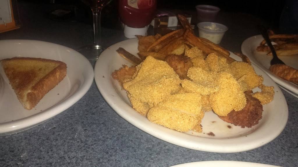 Outlaw Rays Grill & Bar | restaurant | 14028 FM 2100, Crosby, TX 77532, USA | 2813288460 OR +1 281-328-8460