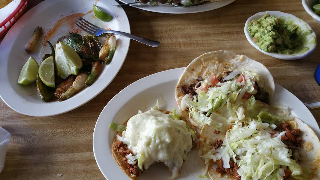 El Amigo Mexicano | restaurant | 210 W Lincoln Hwy, Schererville, IN 46375, USA | 2198653022 OR +1 219-865-3022